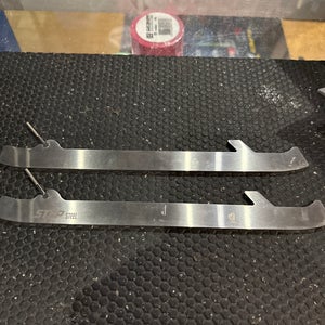Step Steel size 9 , for True custom skates