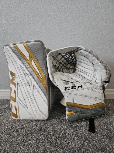 CCM Extreme Flex III + 4  Glove and Blocker Pro Return Lagacy
