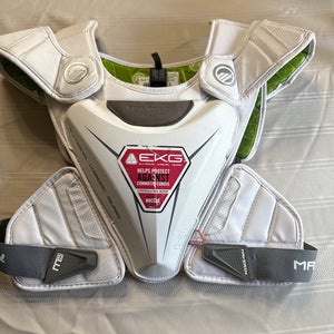 Large  Maverik M5 Speed Pad Shoulder Pads (Used)