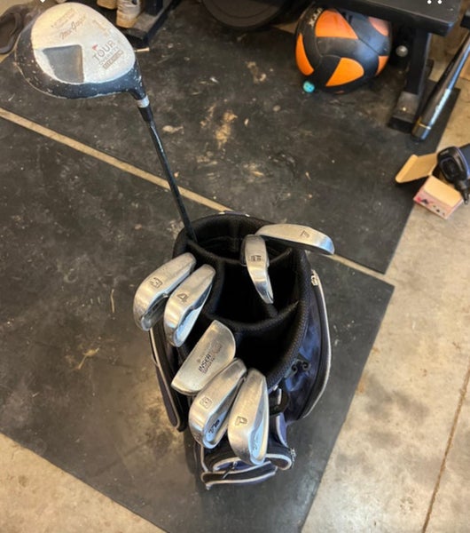 Men's   Right Handed Clubs (Full Set) Regular Flex 8 Pieces (Used)