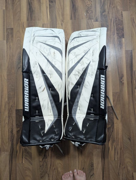 34" Warrior Fortress Goalie Leg Pads Pro Stock (Used)