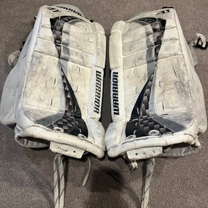 23"  Warrior Swagger Goalie Leg Pads (Used)