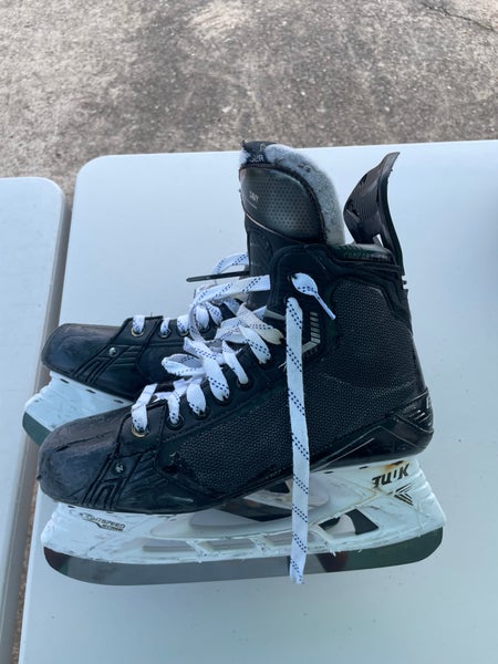 Senior Bauer Supreme Mach Hockey Skates Regular Width Pro Stock 9 (Used)