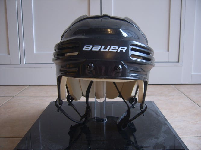 Excellent Condition Bauer BHH4500 Hockey Helmet sz Large