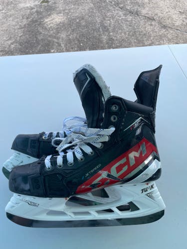 Senior CCM JetSpeed FT6 Pro Hockey Skates Regular Width Pro Stock 8.5 (Used)