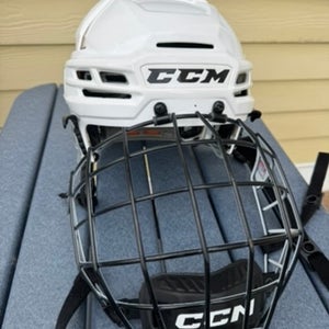 Small CCM Tacks 910 Helmet (Used) with cage