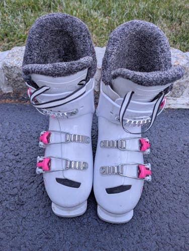 Mondo 21 & 21.5 Kid's Rossignol All Mountain Ski Boots Soft Flex (Used)