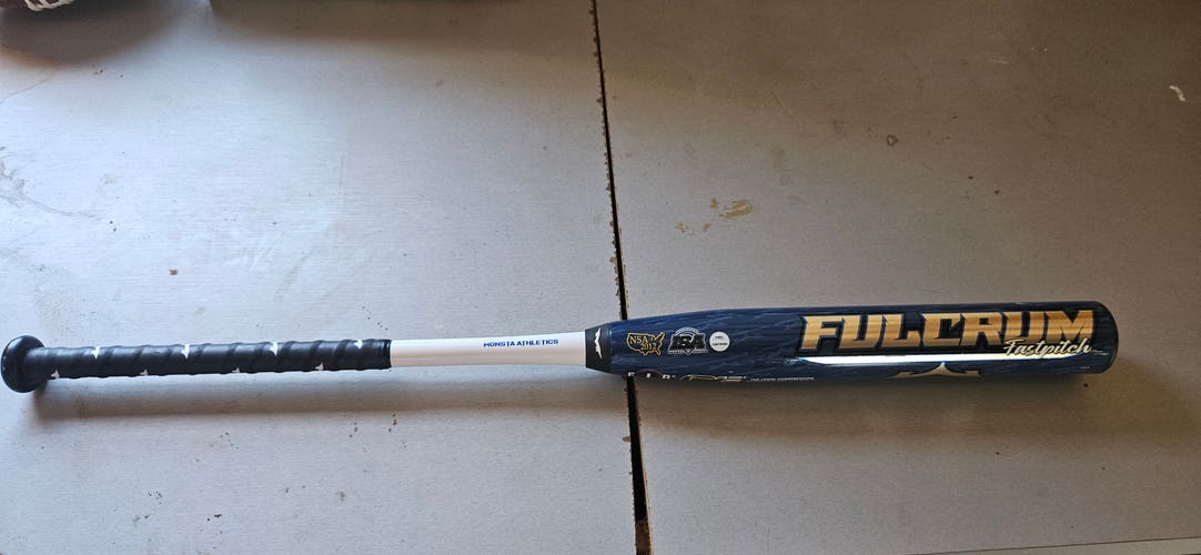 2024 Monsta Bat Fulcrum 32 22. Maybe 50 swings (Used)