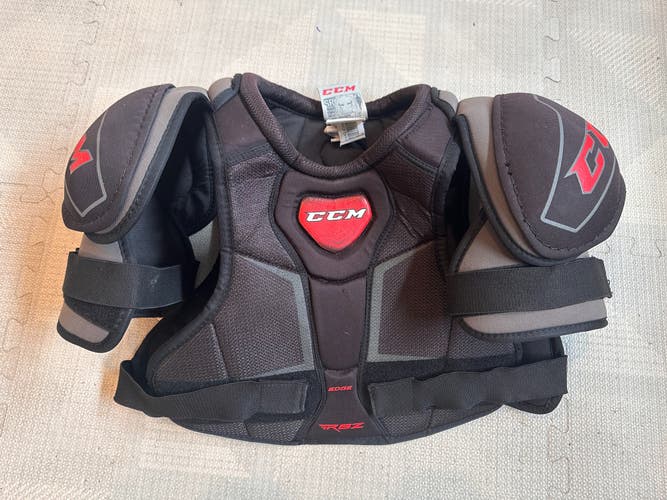 Used Ccm Edge Md Hockey Shoulder Pads