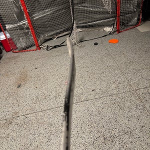 Junior Bauer Vapor Hyperlite 2 Left Hand Hockey Stick P92 (Used)