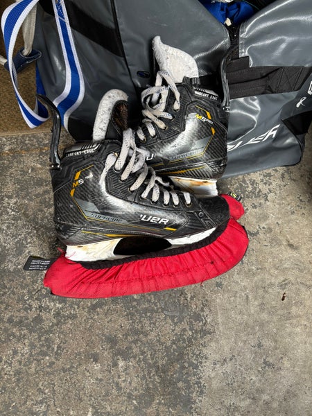 2024 Bauer Supreme M5 Pro Hockey Skates Extra Wide Width 7.5 (Used)