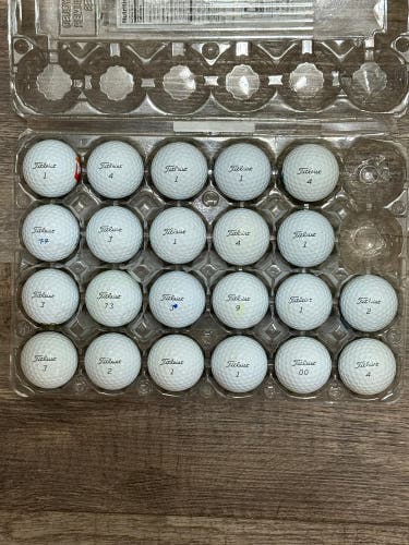 22 Titleist Pro V1 Golf Balls - 5A MINT CONDITION ONLY
