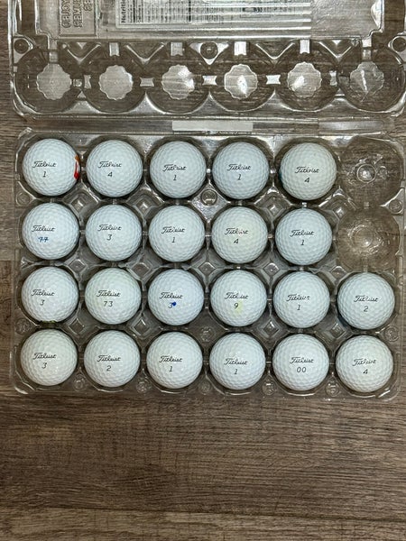 22 Titleist Pro V1 Golf Balls - 5A MINT CONDITION ONLY