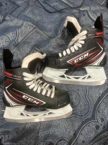 CCM JetSpeed FT440 Hockey Skates Size 2 (Used)