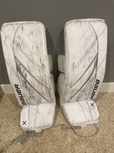30" 2024 Bauer Vapor X5 Pro Goalie Leg Pads (Used)