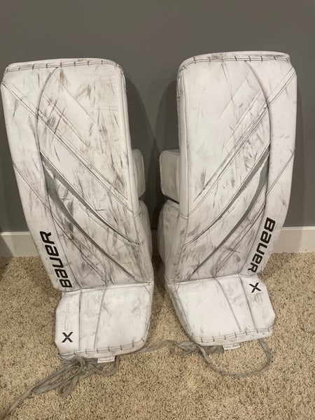 30" 2024 Bauer Vapor X5 Pro Goalie Leg Pads (Used)