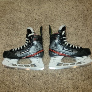 Bauer Vapor X2.9 Hockey Skates Regular Width Size 4 (Used)