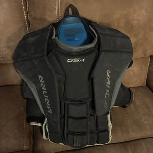 Medium 2020 Bauer GSX Goalie Chest Protector (Used)