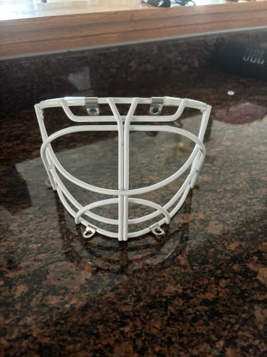 Bauer uncertified goalie cat eye cage