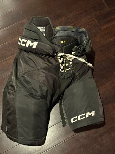 Senior Medium CCM Hockey Pants (Used)