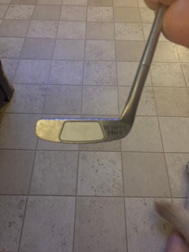Silver Men's Odyssey White Hot Blade Right Handed Putter Uniflex 35" (Used)