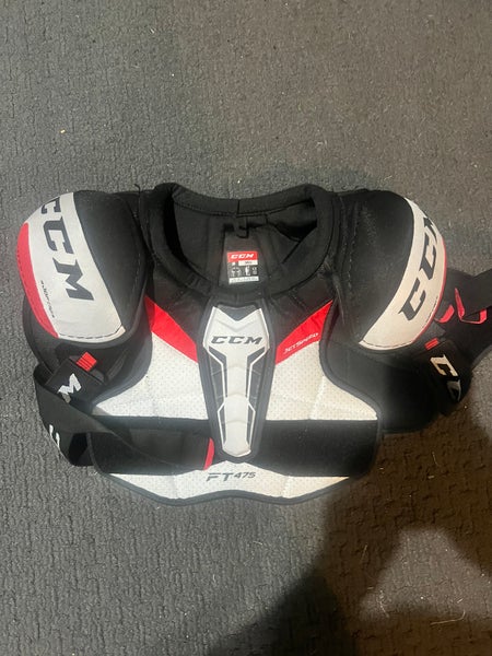 Small Senior CCM JetSpeed FT475 Shoulder Pads (Used)