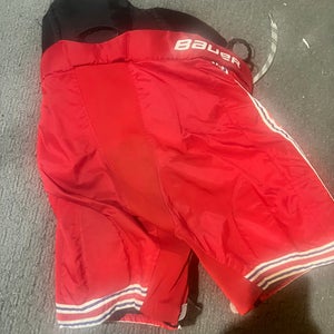 Junior Large Bauer Hockey Pants (Used)