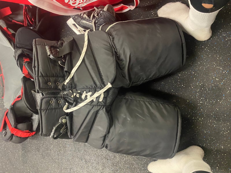 XL Vaughn Goalie Pants Pro Stock (Used)