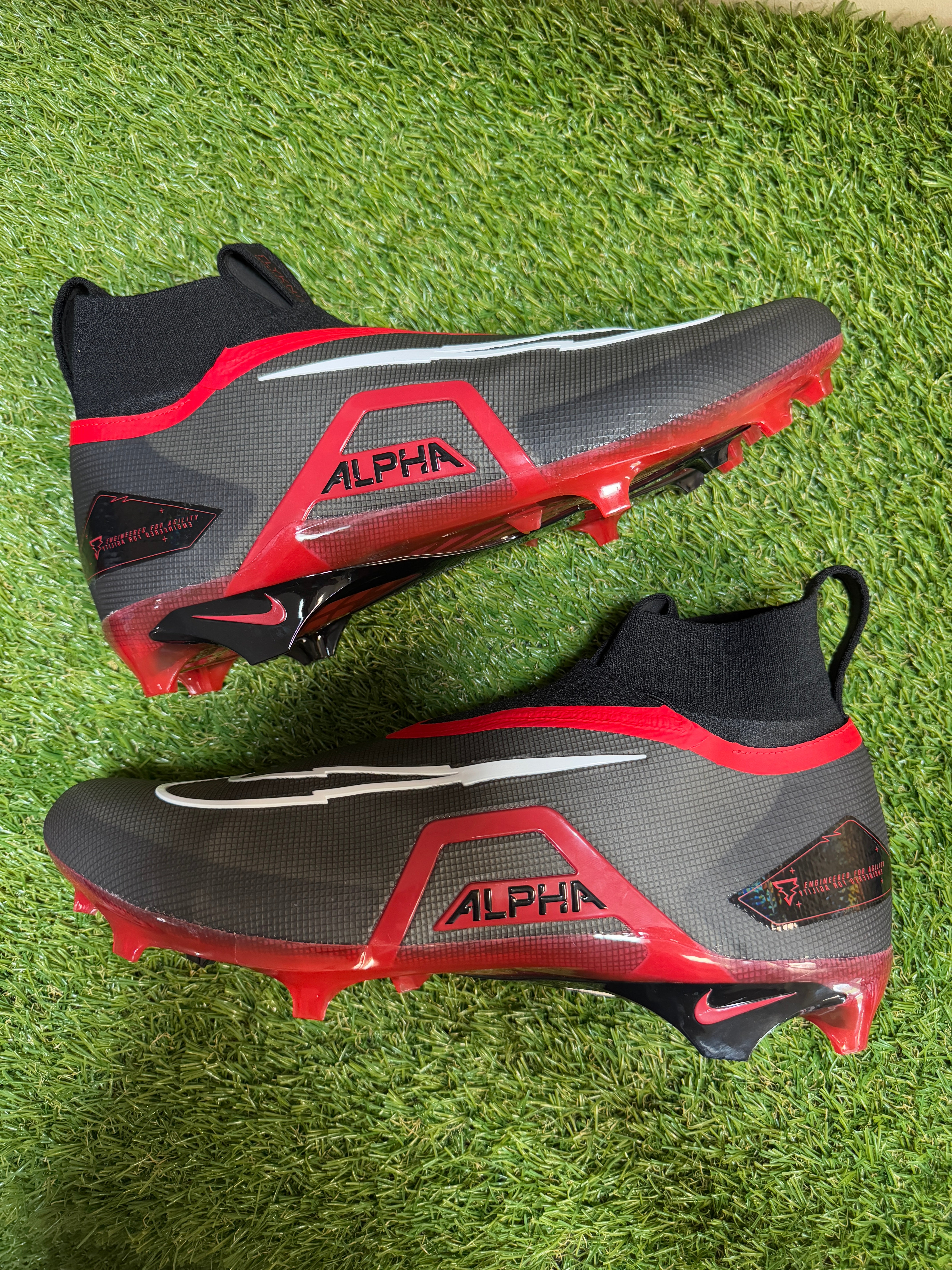 NEW Nike Alpha Menace Elite Football Cleats DM1792-002 Size 15 Black Red Nike Alpha Menace Elite 3 P PE Football Cleats Black Red  main image 2