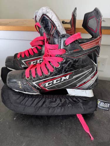 CCM JetSpeed FT490 Hockey Skates Size 4.5 (Used)