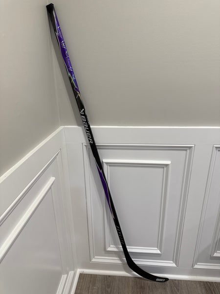 Senior Bauer Vapor FlyLite Right Handed Hockey Stick P92 (New) purple 77 flex