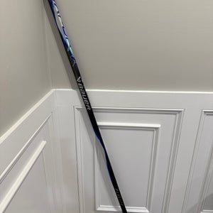 Senior Bauer Vapor FlyLite Right Handed Hockey Stick P92 (New) 70 flex blue