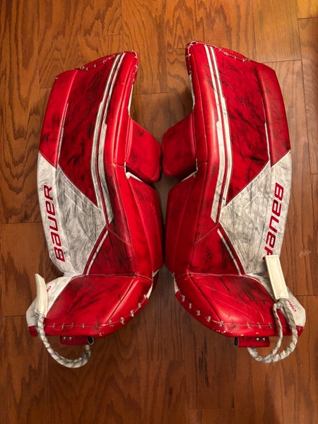 30" 2023 Bauer Supreme M5 Pro Goalie Leg Pads (Used)