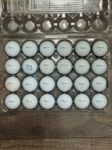 24 Titleist Pro V1x Golf Balls - 4A Near-Mint Condition