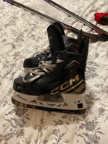 CCM FT6 PRO Custom Hockey Skates Extra Wide Widt Pro Stock Size 6