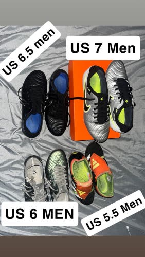 Unisex Size M 7.0 (W 8.0) Nike Trainers Cleats (Used)