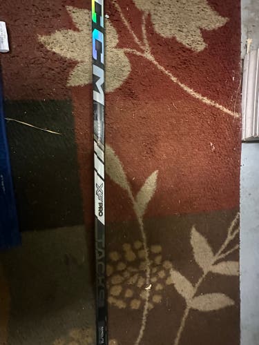Senior CCM Tacks XF Pro Right Handed Hockey Stick P29 (New)