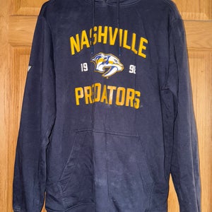 Nashville predators hooded sweatshirt size medium