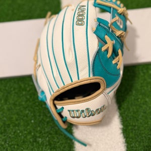 2025 Wilson A2000 RH Infield Softball Glove 12" (New)