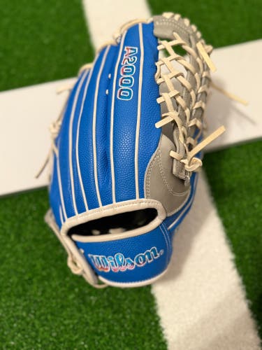2025 Wilson A2000 RH Infield Softball Glove 12.25" (New)
