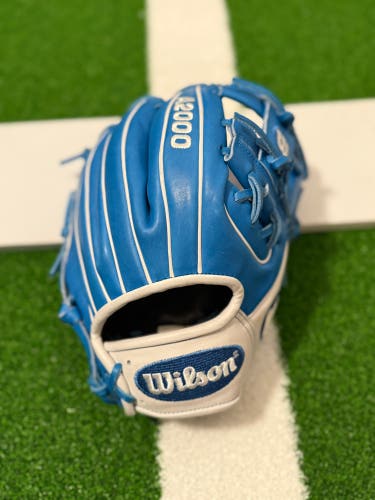 2025 Wilson A2000 RH Infield Baseball Glove 11.5" (New)