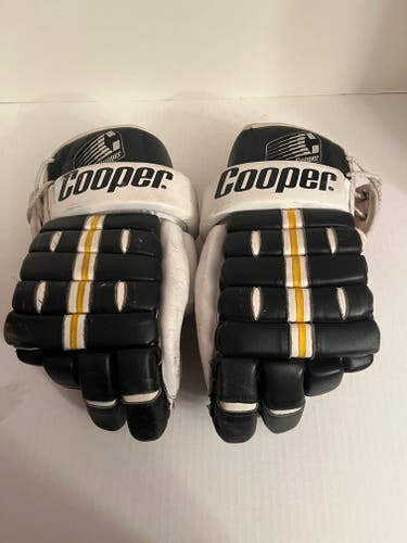 Bruins. Penguins Bauer BDS Gloves 14" (Used) All Leather, Good Original Palms.