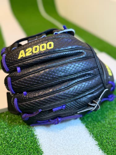 2025 Wilson A2000 RH Infield Baseball Glove 11.5" (New)