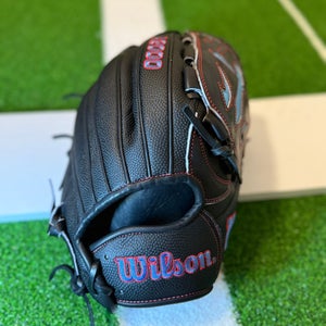 2025 Wilson A2000 RH Pitcher's Baseball Glove 12" (New)