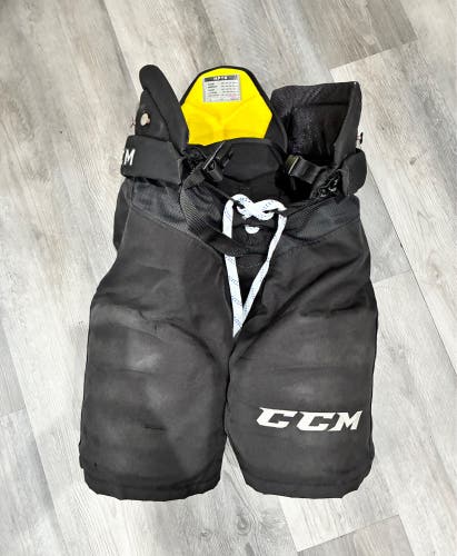 Men's Senior Medium CCM HPTK Hockey Pants Pro Stock (Used)