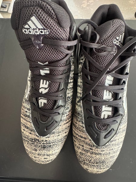 Unisex Size M 10.5 (W 11.5) Adidas Low Top Molded Cleats (New)