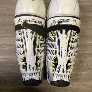 Junior CCM Tacks Classic Pro 12" Shin Pads  (Used)