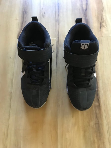 Nike Trout baseball cleats