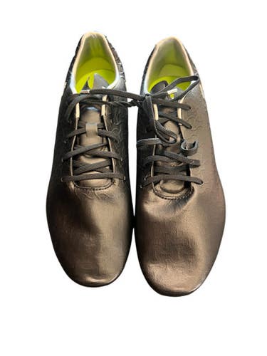 Used Under Armour MAGNETICO Adult FB Cleats Black Senior 7 11863-S000023561