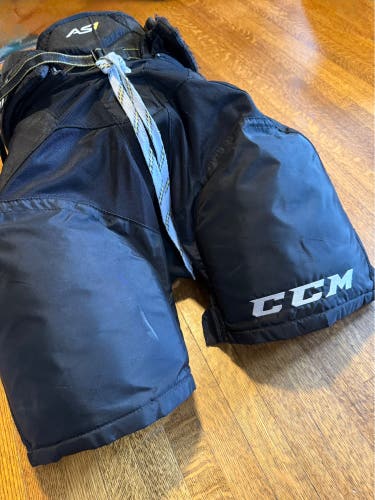 Men's Senior Medium CCM AS1 Hockey Pants (Used)